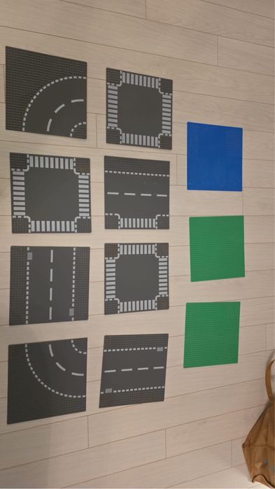 Vand Seturi Lego,placi Lego mari si mici.