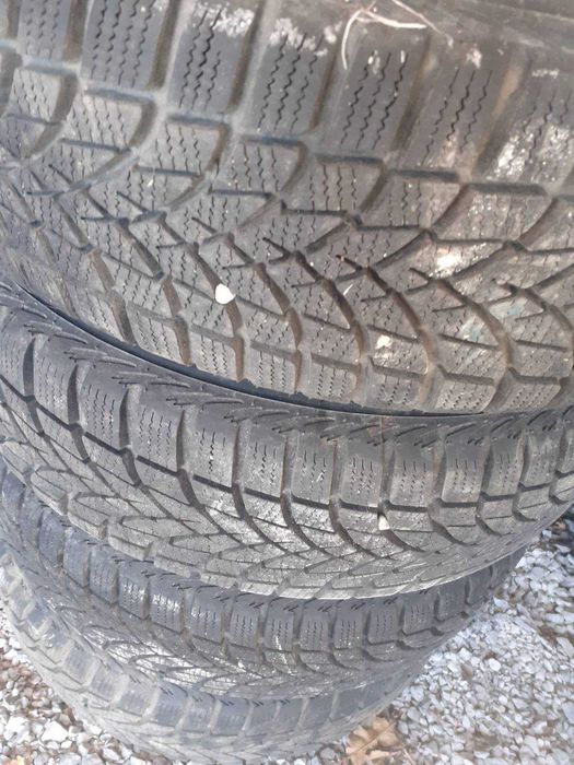 Нови зимни гуми 195/65/15