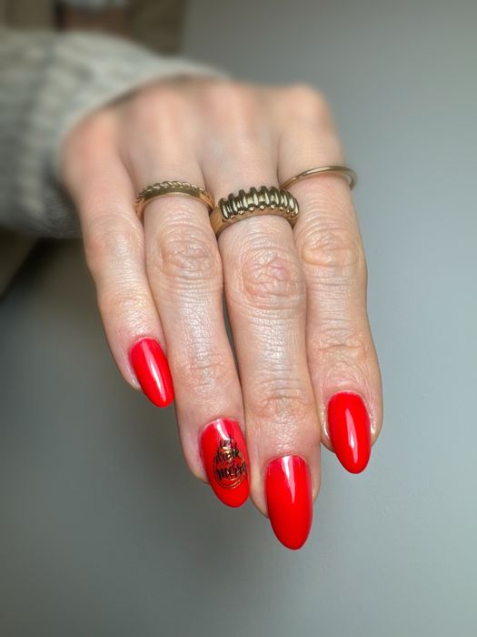 Unghii cu gel/ oja semipermanenta