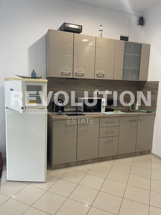 Дава се под наем Двустаен апартамент в Варна, Център - 62 кв.м за 450 € - Снимка #3