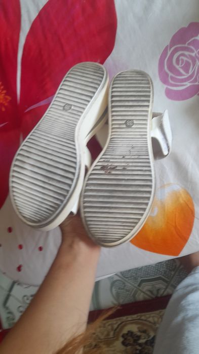 Sandale cu talpa înaltă de mireasa