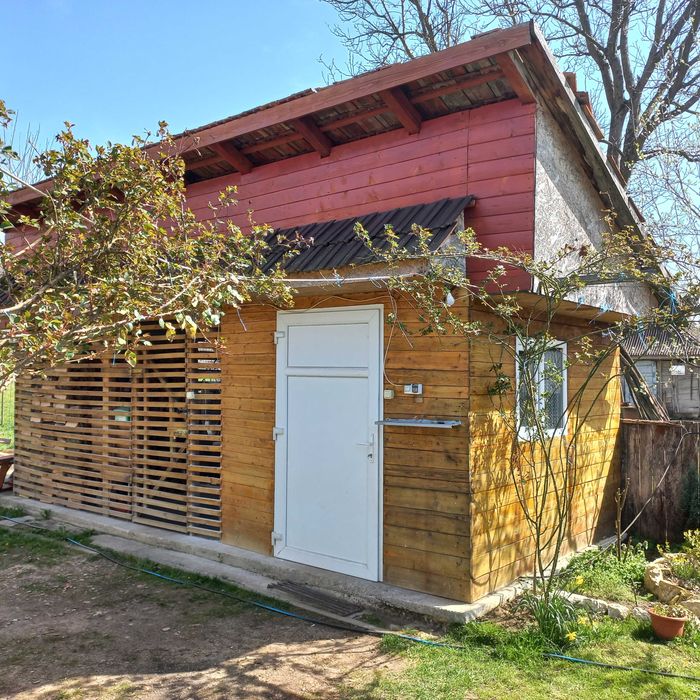 Casa moderna de vanzare