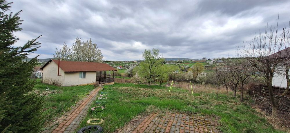 OAZA DE LINISTE SI NATURA! Casuta de Vacanta si Livada in Birnova (1700 mp intravilan - persoana fizica)