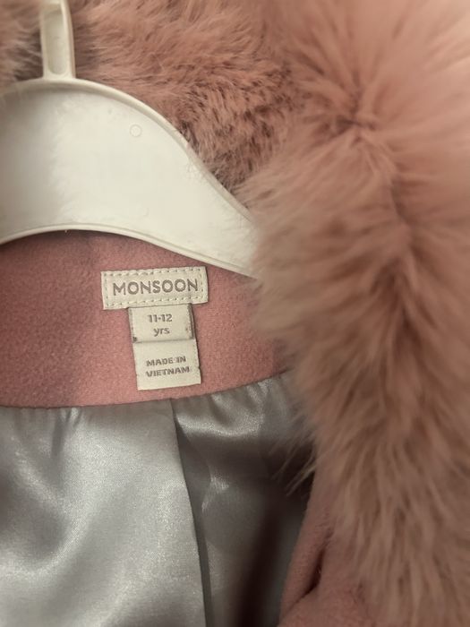 Пальто monsoon для девочки  11-12 лет