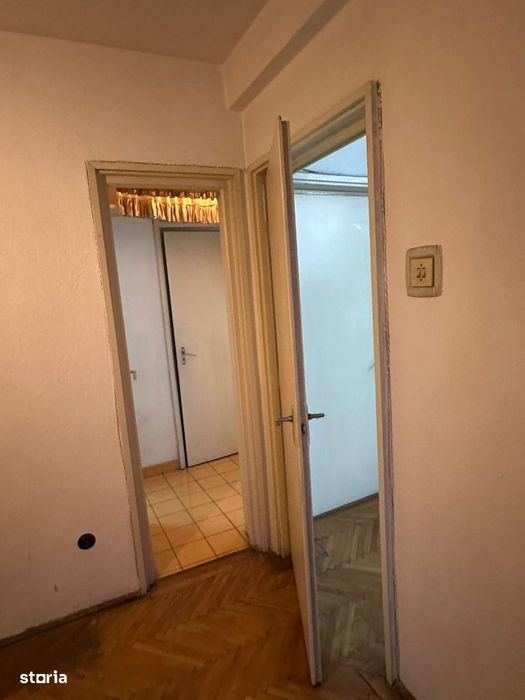 Apartament 3 camere- 62 mp-Calea Grivitei/Basarab- Sector 1