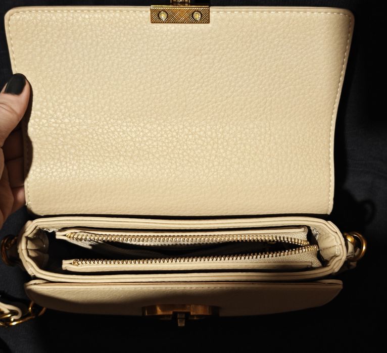 Женская сумочка бежевая