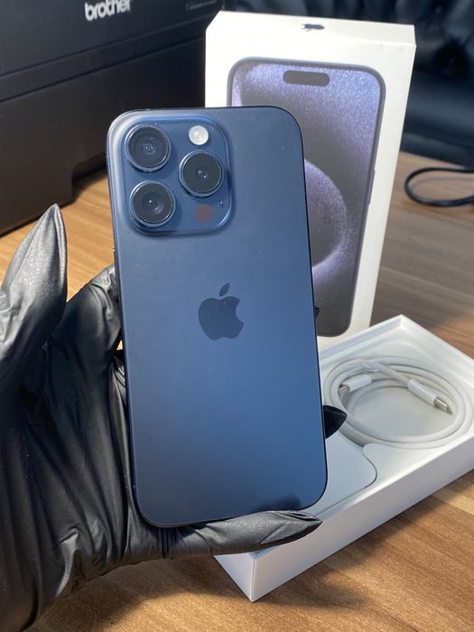 iPhone 15 Pro• 128 GB • Blue Titanium