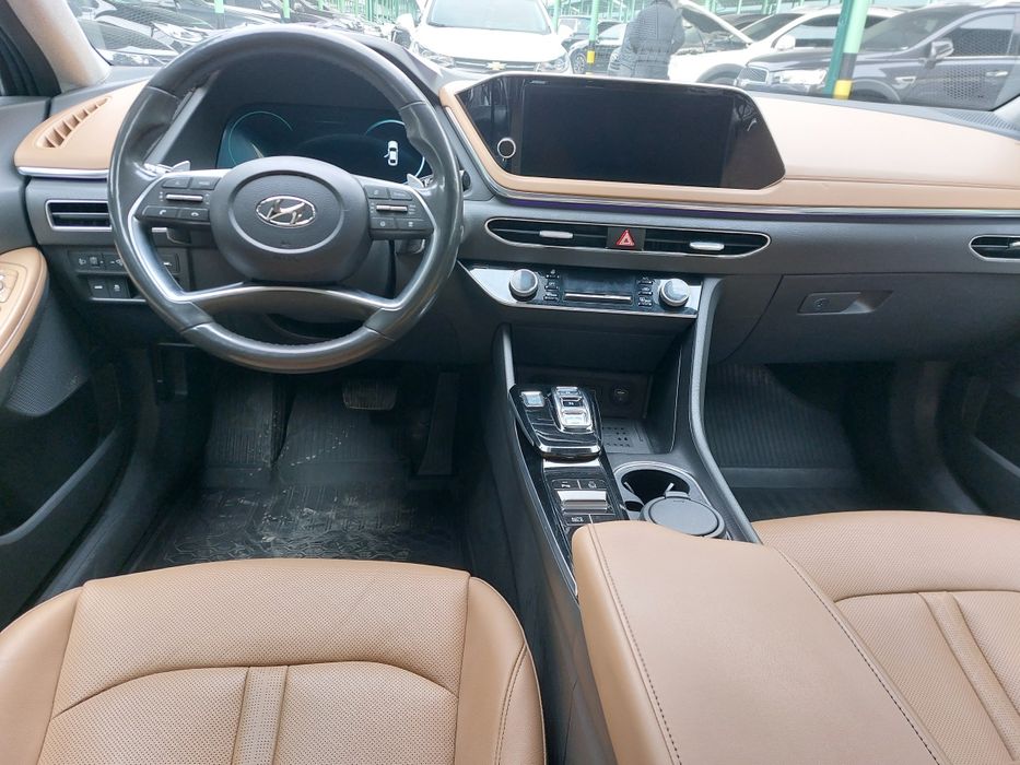 Продаю срочно саната 6. Полный фул 2.5 мотор Своя.