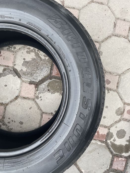 Комплект шин всесезонки от Bridgestone