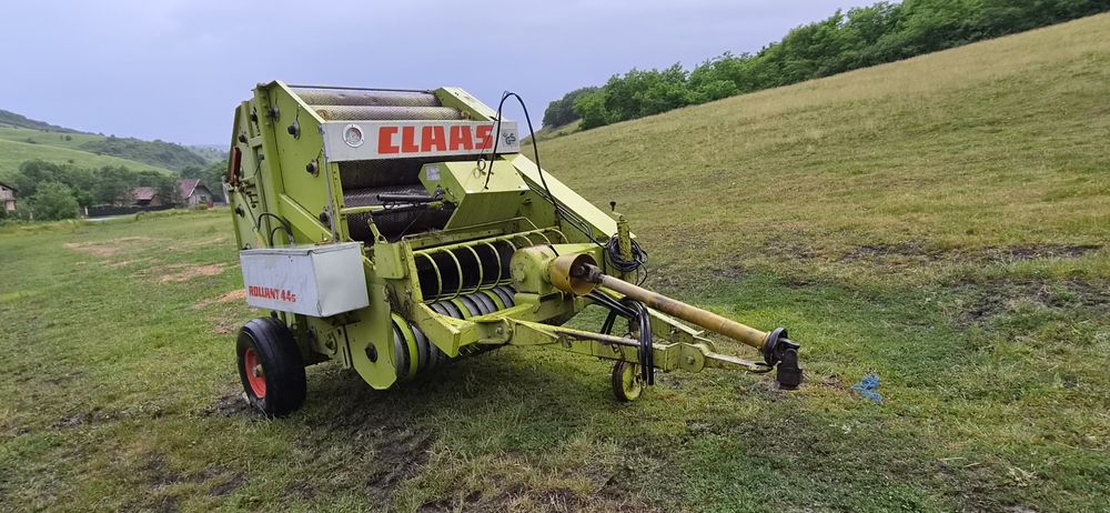 Presa Claas Rollant 44