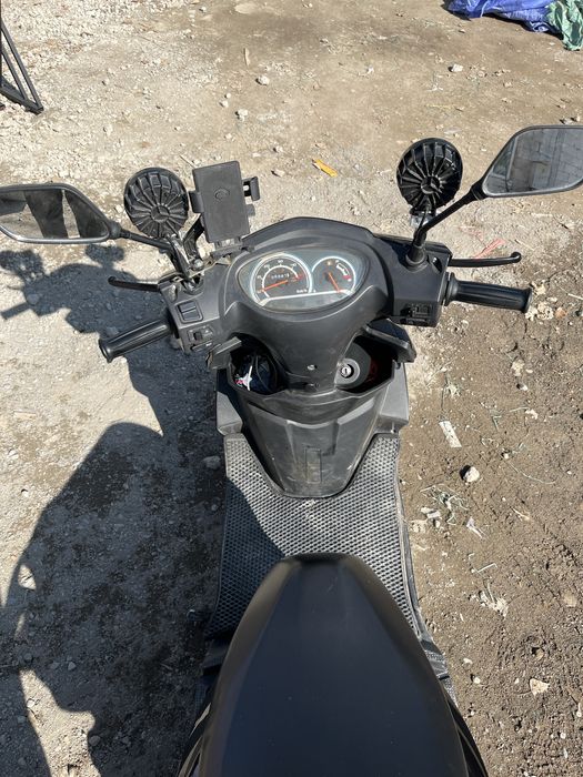 М8 чёрни свет