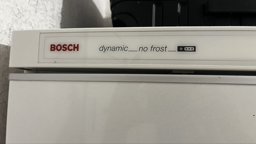 Продам Холодильник на запчасти