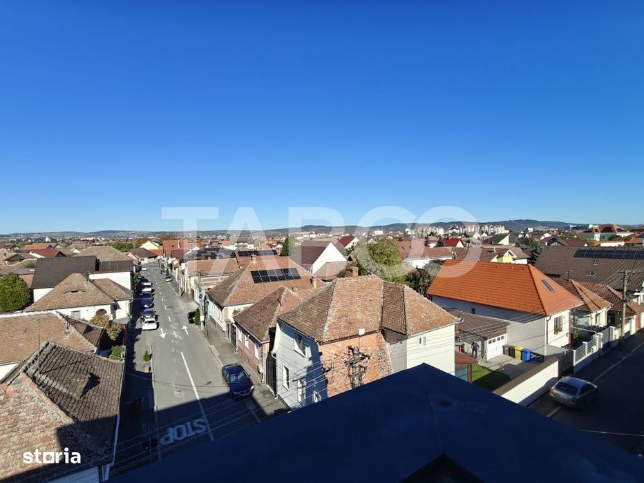 Penthouse 3 camere de inchiriat - 87 mp utili - disponibil imediat