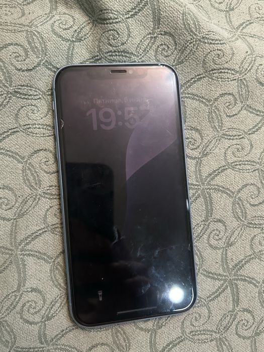 Продам Iphone XR 64Gb