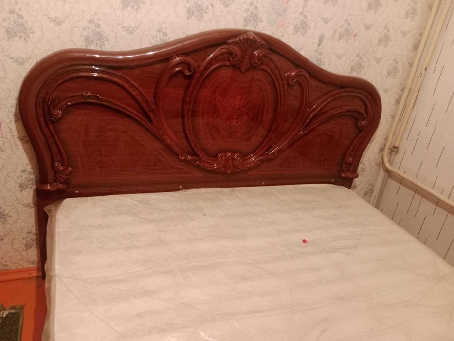 Продам спальный гарнитур «Виктория 5Д»