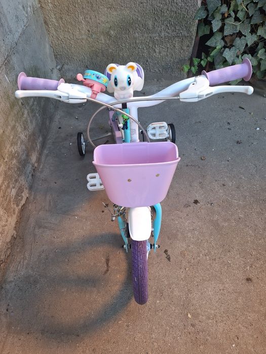 Bicicleta pentru fetițe de 4/7 ani!