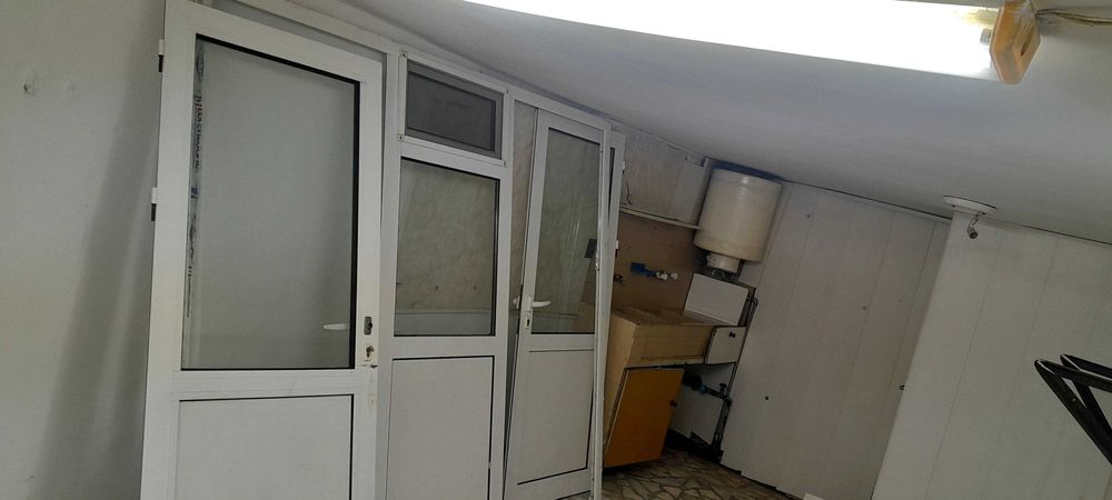 Алуминиеви врати