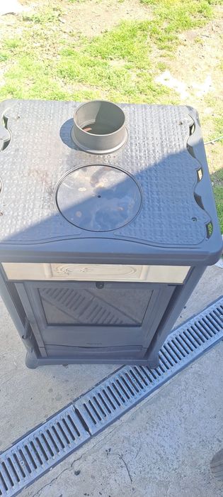 Vând sobă pe lemne Nordica Rossella Plus Nicoletta  8Kw