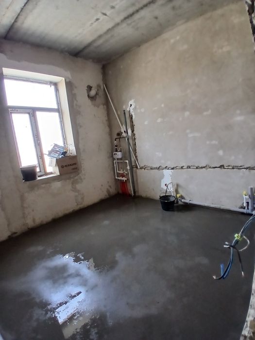 Uy sotiladi 3chi qavatda 2 xonalik karopka xolatida narxi kelishiladi