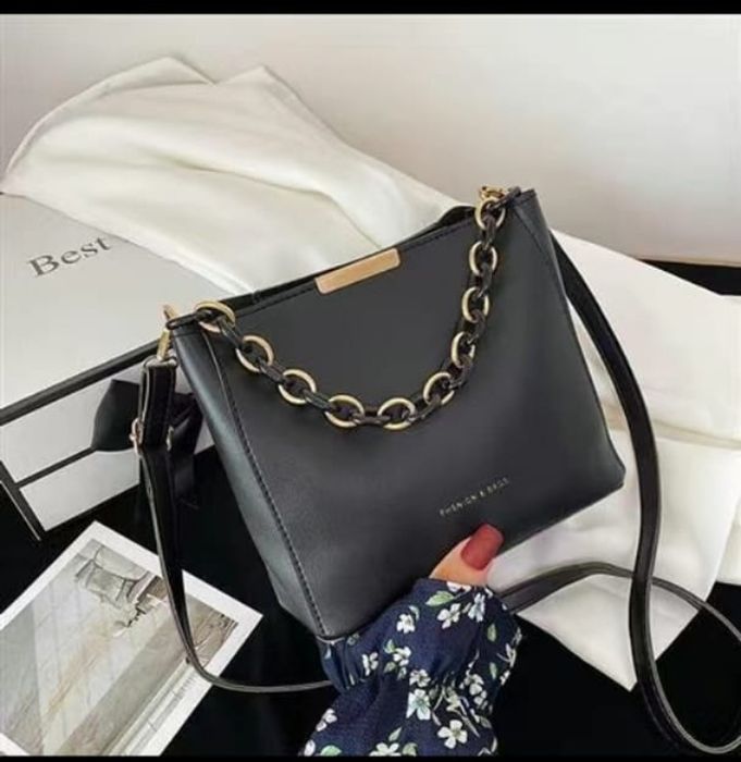 Сумочка на выбор