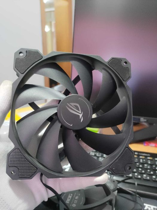 Asus Вентилятор на Корпус 140мм,3 шт