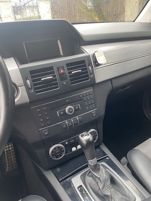 Mercedes GLK 320 4Matic din 2008 inclus cârlig de remorcare