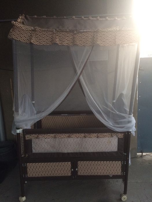 Продам детский манеж