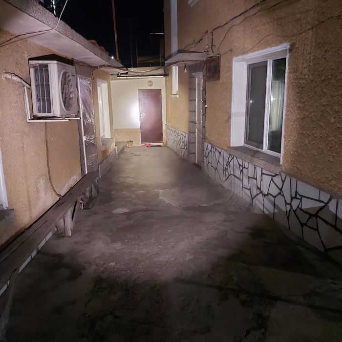 Milwaukee LED акумулаторен фенер  M12 SLED-0