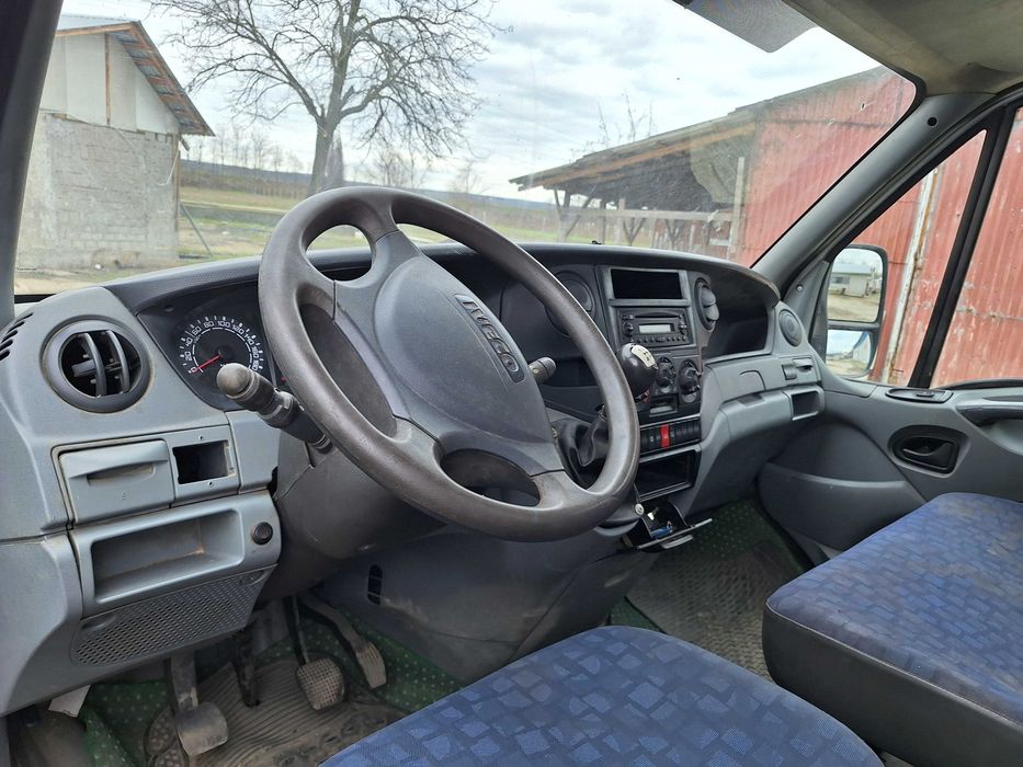 Camioneta IVECO Basculabila