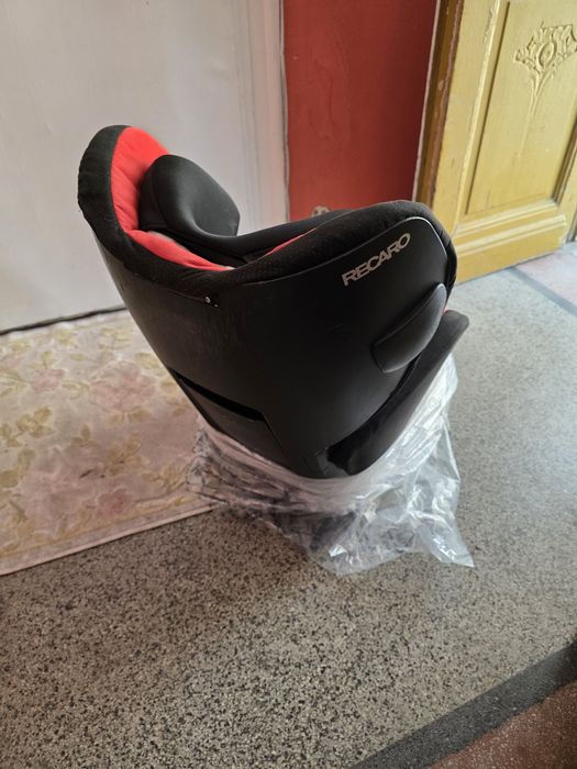 Детско столче Recaro до 18кг.