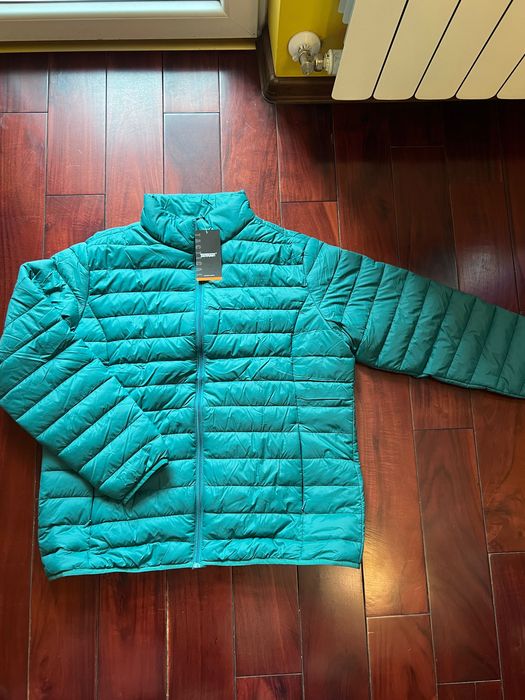 Ново преходно яке с етикет. Размер XL.