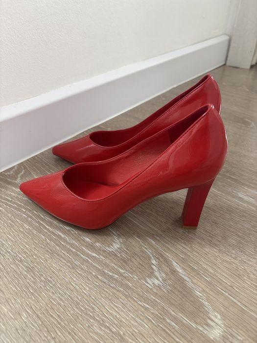 Туфли б/у кожасы жұмсақ өте жақсы