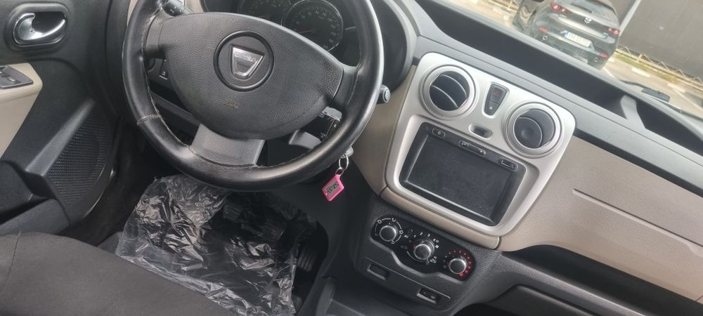 Dacia Dokker 5 locuri  România