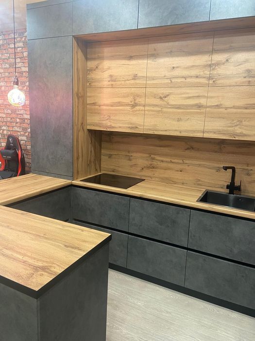 Кухонная мебиль.