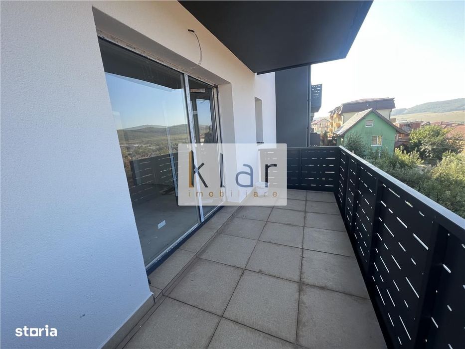 Inchiriere apartament  3 camere in vila zona Regal cu parcare si boxa