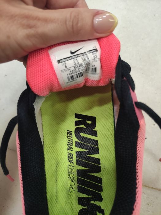 Adidași femei de alergare