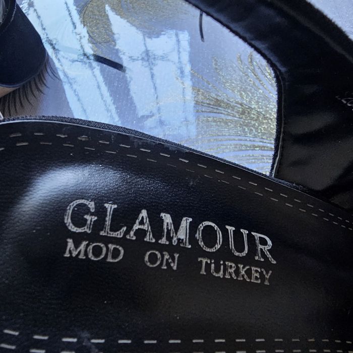 Продам босоножки женские