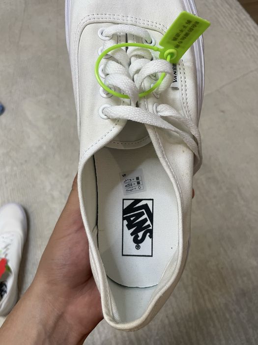 Обувь vans белые
