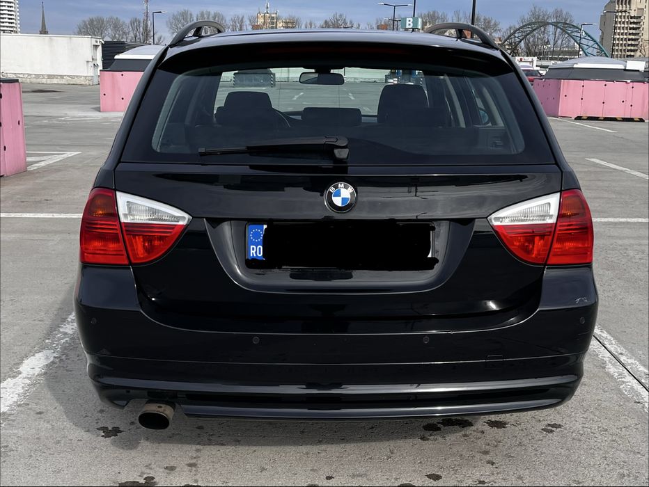 BMW 320D E91, distribuție în față