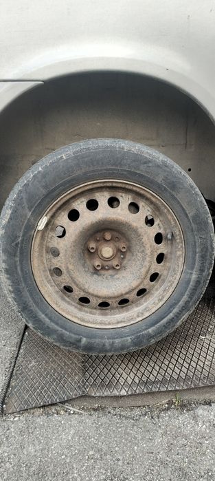 Гуми с джанти 16 5х98 Фиат Ланча