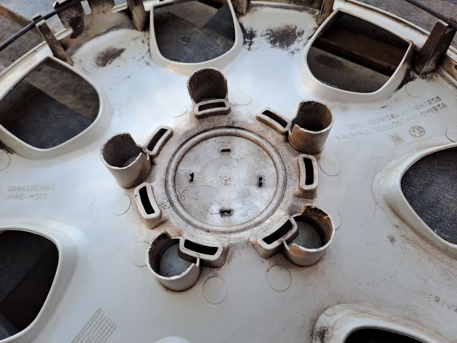 1бр. Тас Опел 15 цола/ Мерива Б. Meriva B