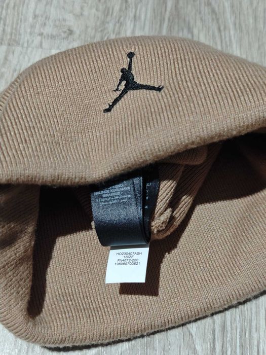 Caciula Jordan U J ESS