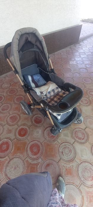 Bolalar kolyaskasi, katta