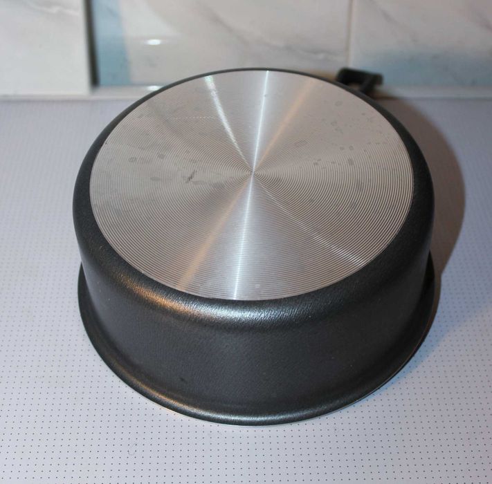 Ковш 2 литра с тефлоновым покрытием