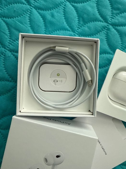 AirPods Pro 2nd generation lightning cable charger