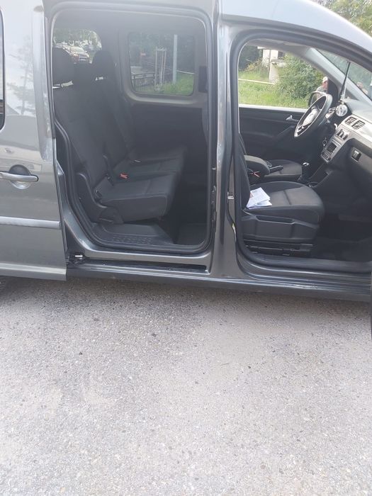 VW caddy 2018 7 locuri