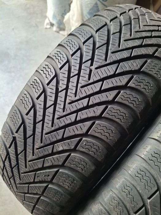 4 Anvelope m+s 185 60 r15 Pirelli