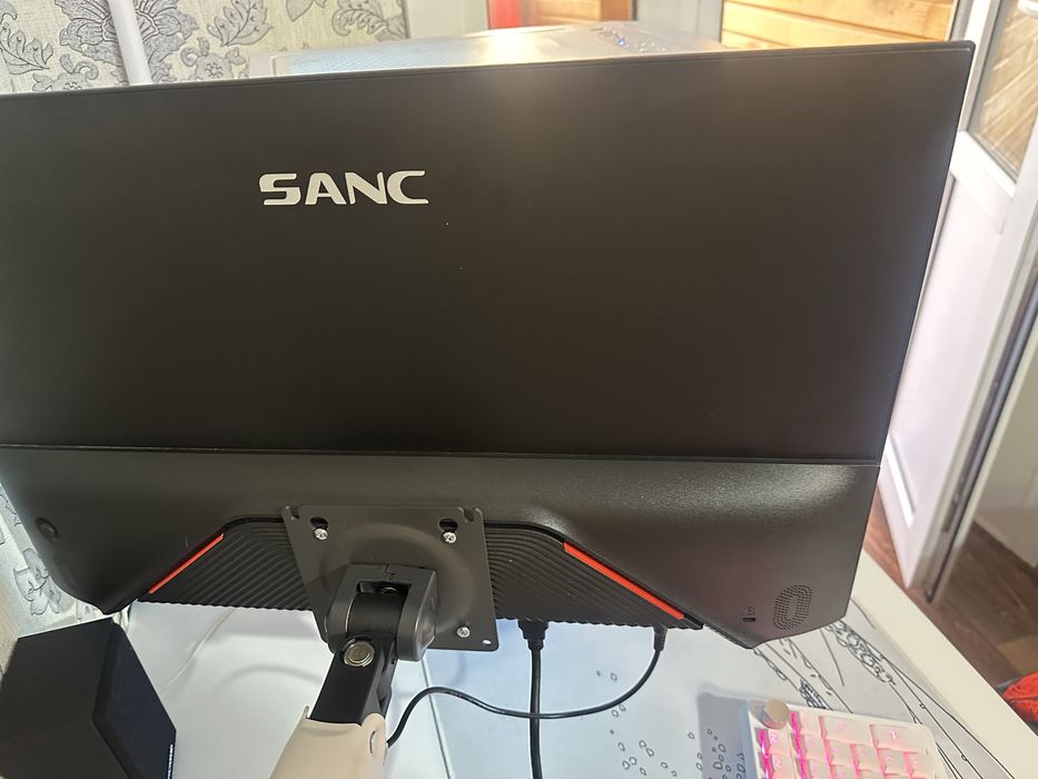 Монитор 120 герц SANC