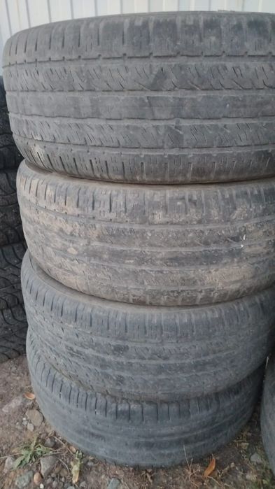 Продам шины от хайлюкса