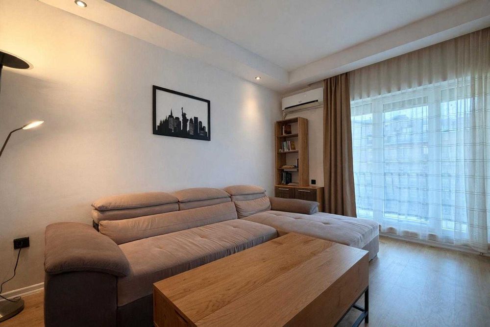 Regim Hotelier Cosmopolis-Piscina